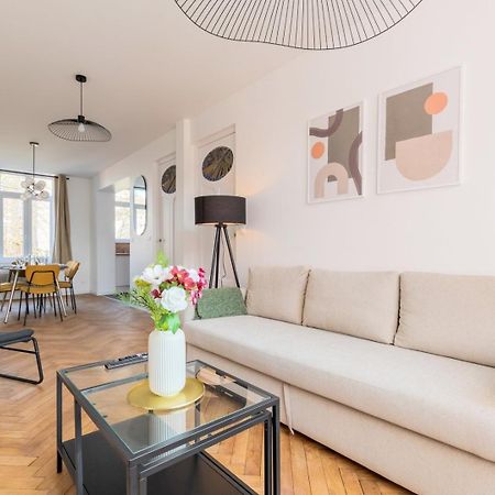 Charming Through-Apartment Renovated And Equipped! Марк-ен-Барой Екстериор снимка