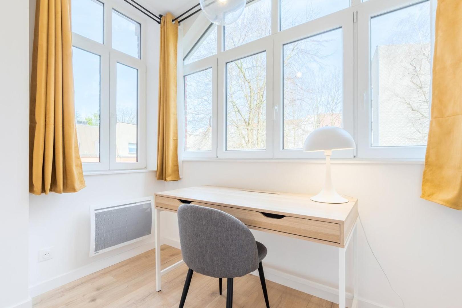 Charming Through-Apartment Renovated And Equipped! Марк-ен-Барой Екстериор снимка