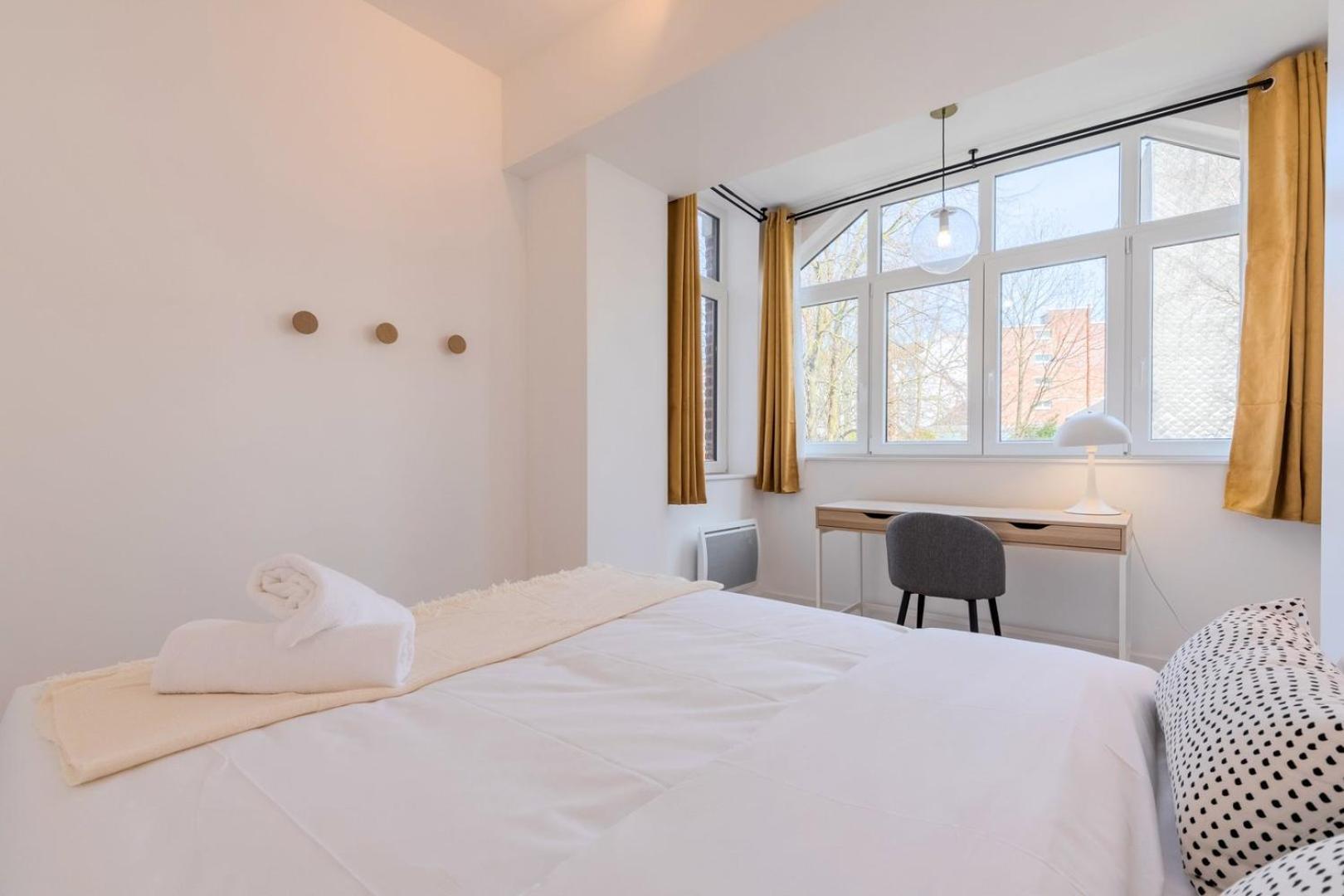 Charming Through-Apartment Renovated And Equipped! Марк-ен-Барой Екстериор снимка