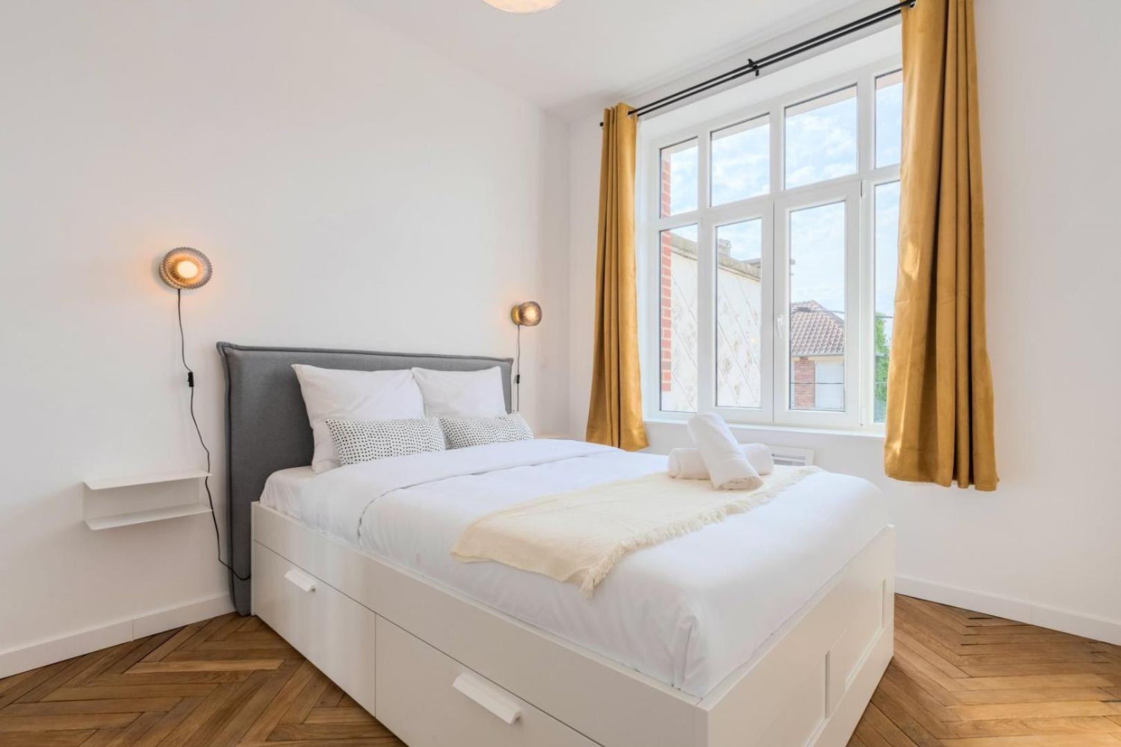 Charming Through-Apartment Renovated And Equipped! Марк-ен-Барой Екстериор снимка