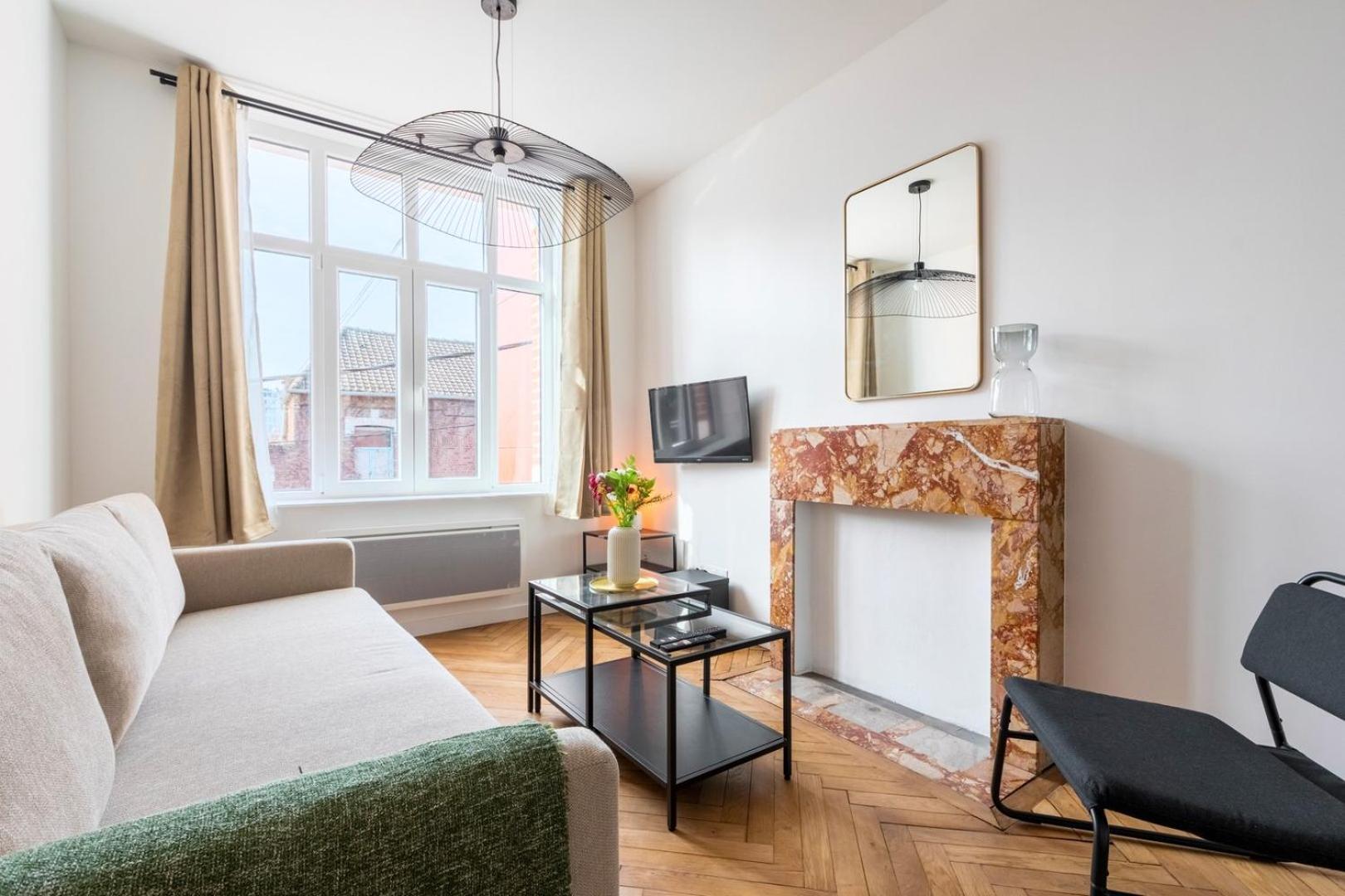 Charming Through-Apartment Renovated And Equipped! Марк-ен-Барой Екстериор снимка