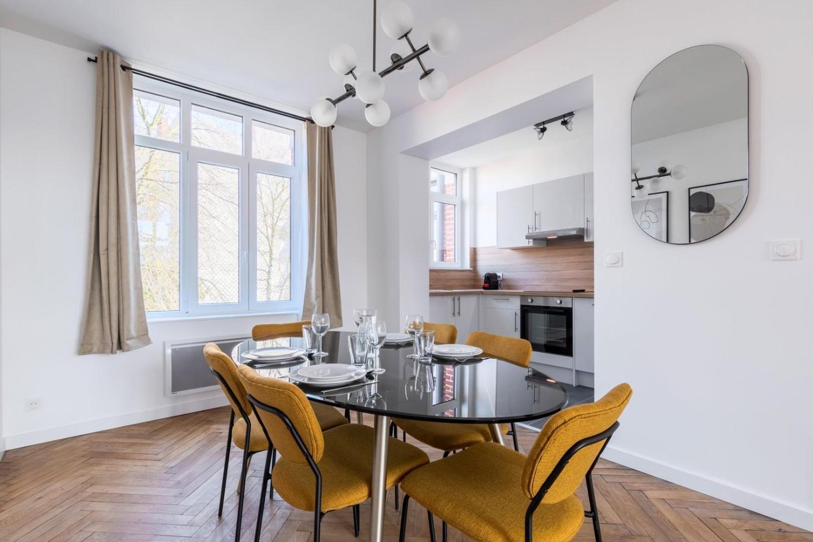 Charming Through-Apartment Renovated And Equipped! Марк-ен-Барой Екстериор снимка
